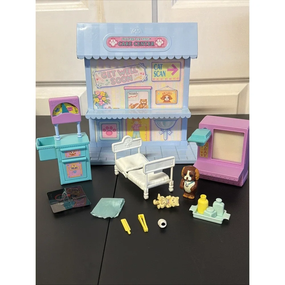 Vintage 1993 Kenner Littlest Pet Shop Care Center Vet Hospital LPS VTG Set Lot